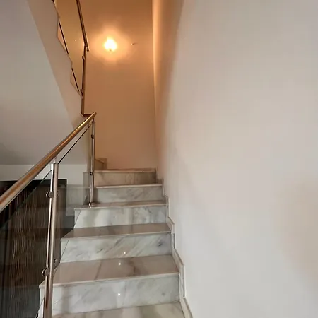 Luxury * فينيسترات